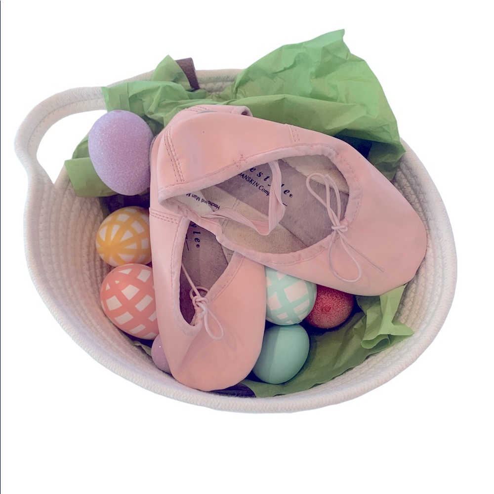 Danskin freestyle ballet flats . Leather sole , ballet pink size 12